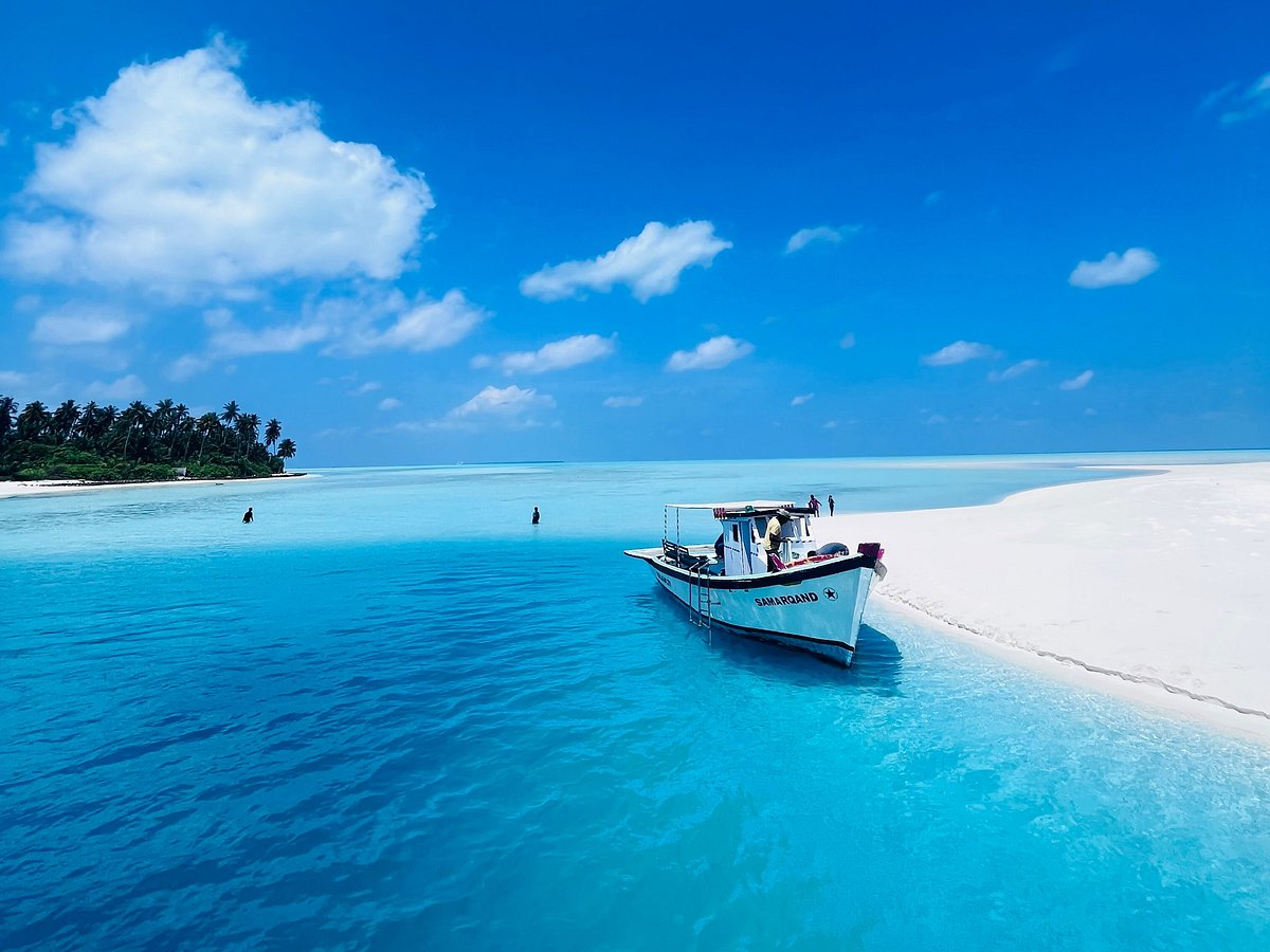 Turquoise Escape – Lakshadweep Agatti Island Bliss
